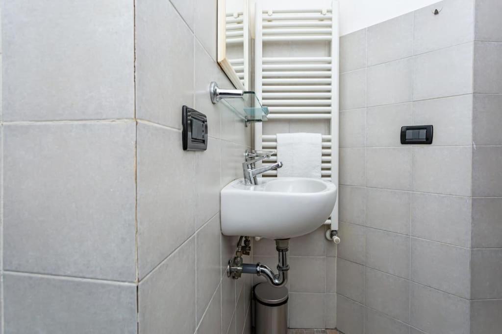 Apartment Adorno 3 - Affitti Brevi Italia *